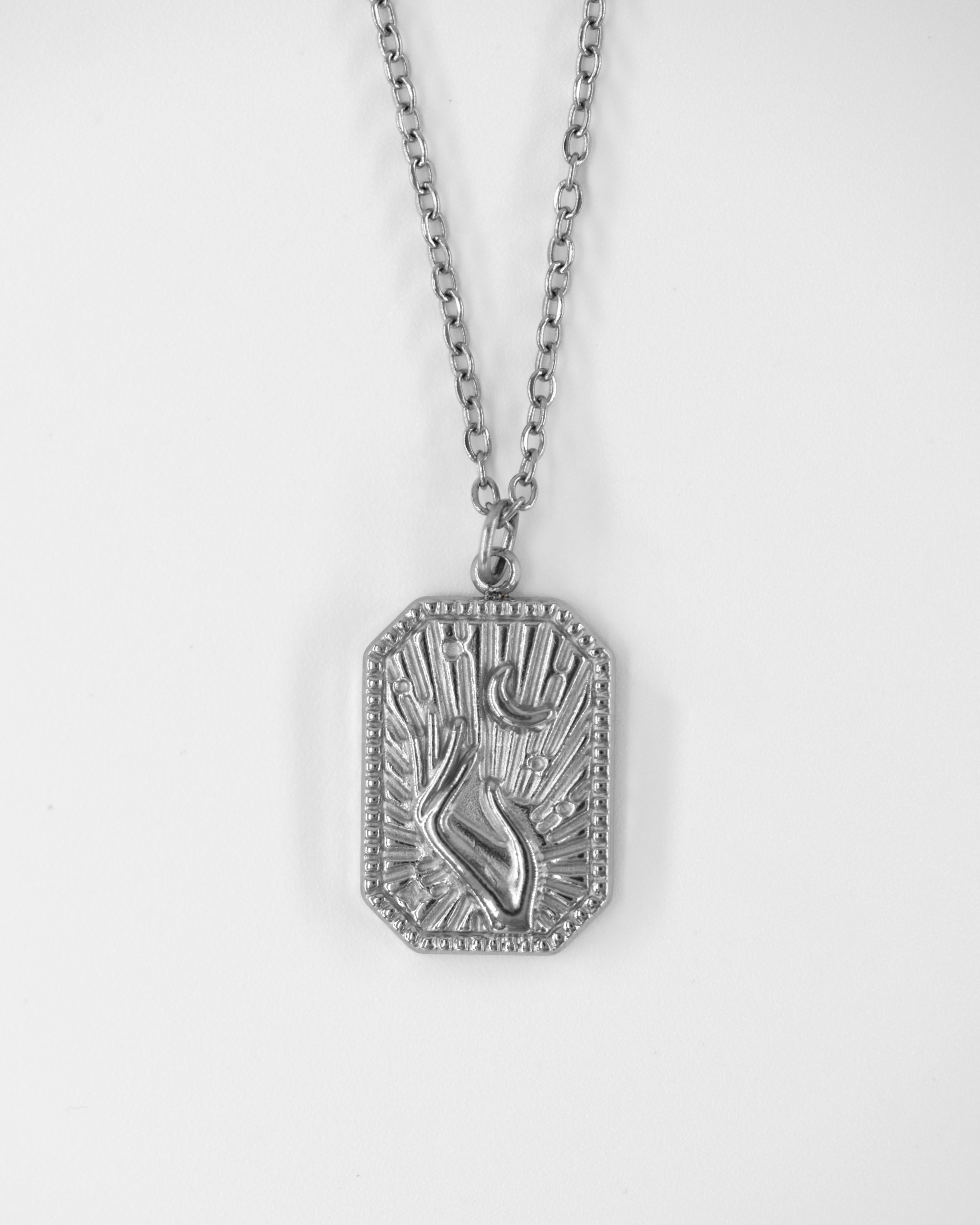 LUNA MANUS ANTİK ÇELİK KOLYE