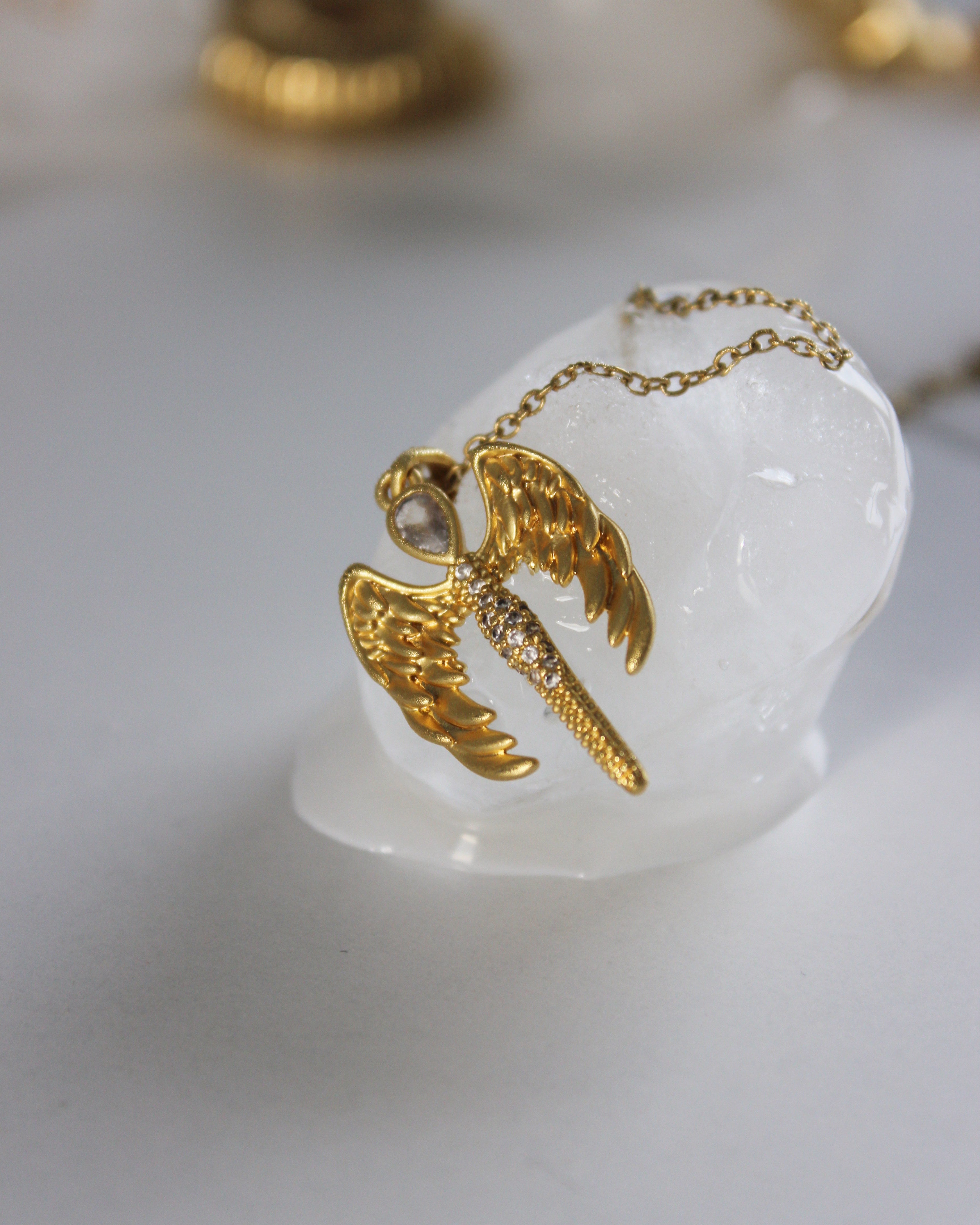 ALATUS MELEK MOTİFLİ ÇELİK KOLYE