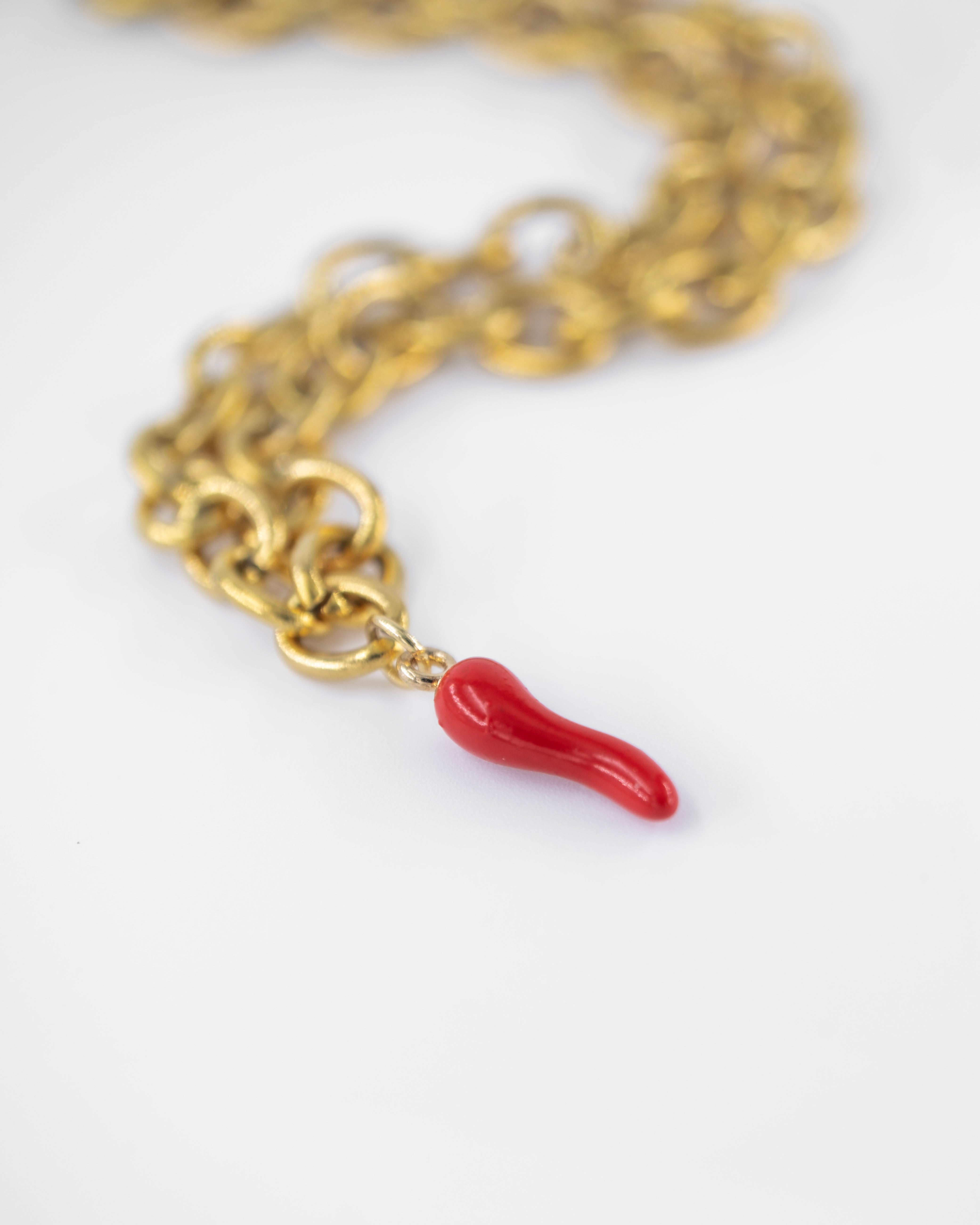 PEPPERA BİBERLİ ÇELİK KOLYE