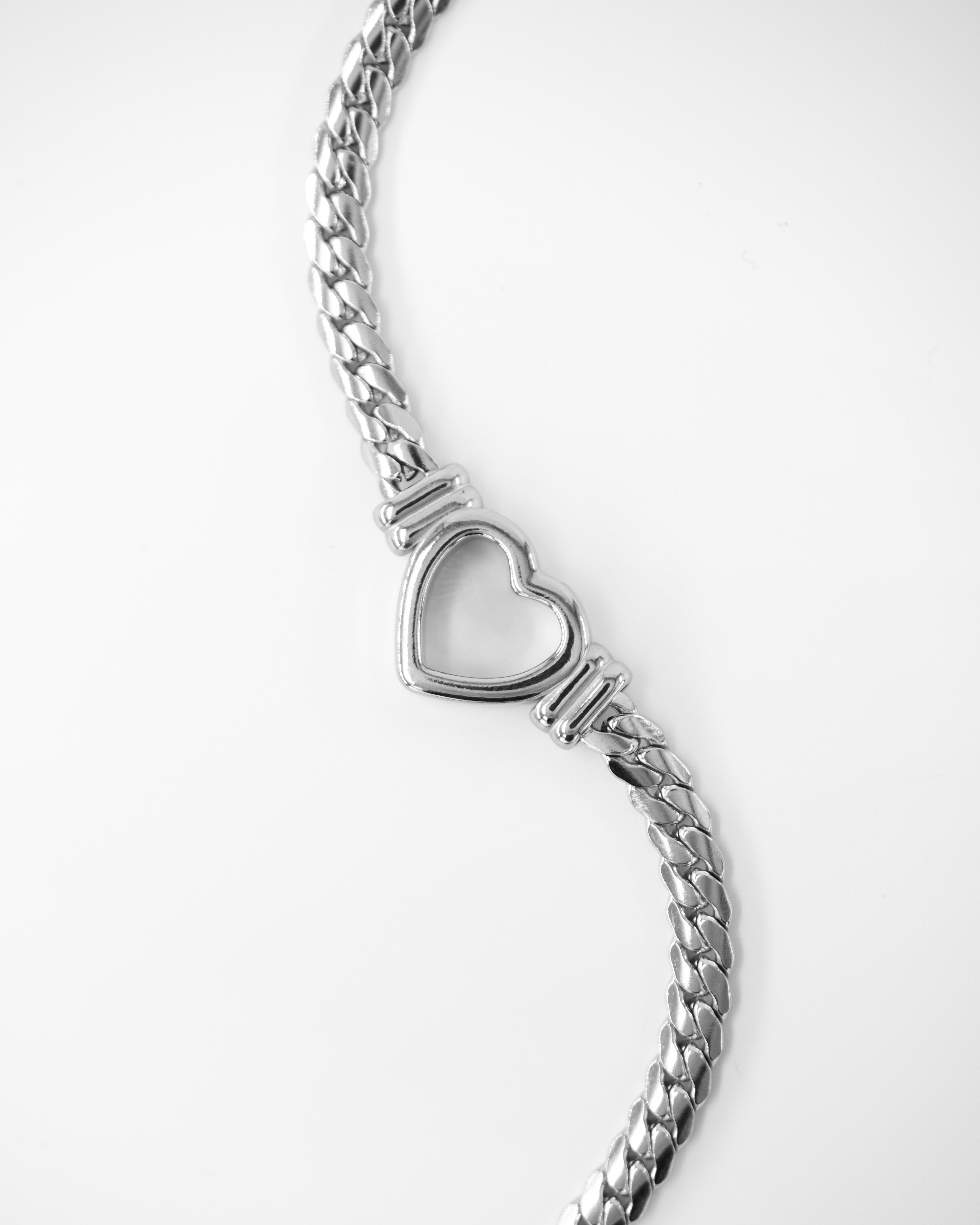 VENA AMOR SILVER KALPLİ ÇELİK BİLEKLİK