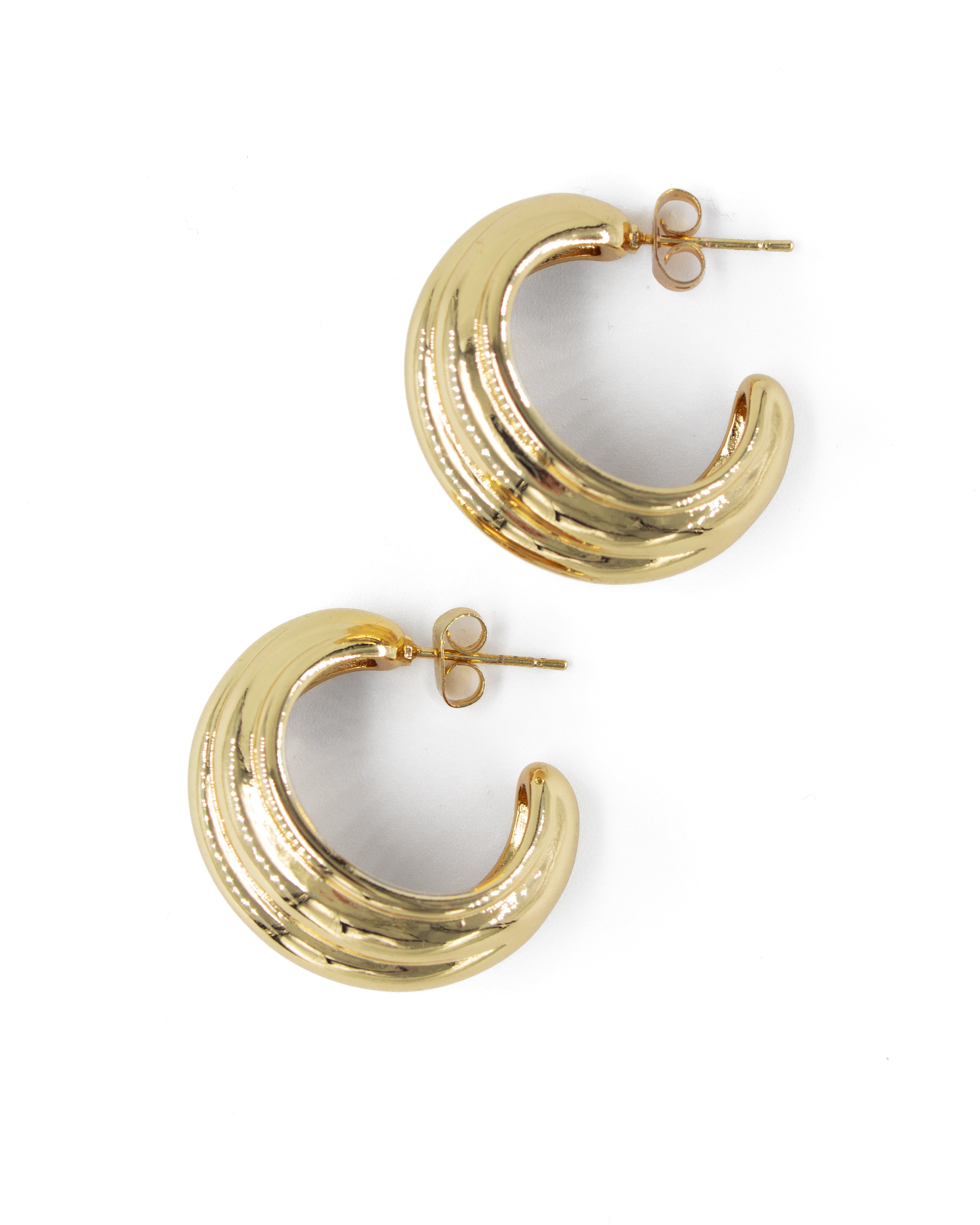 UNDULATUS DALGALI ÇELİK KÜPE