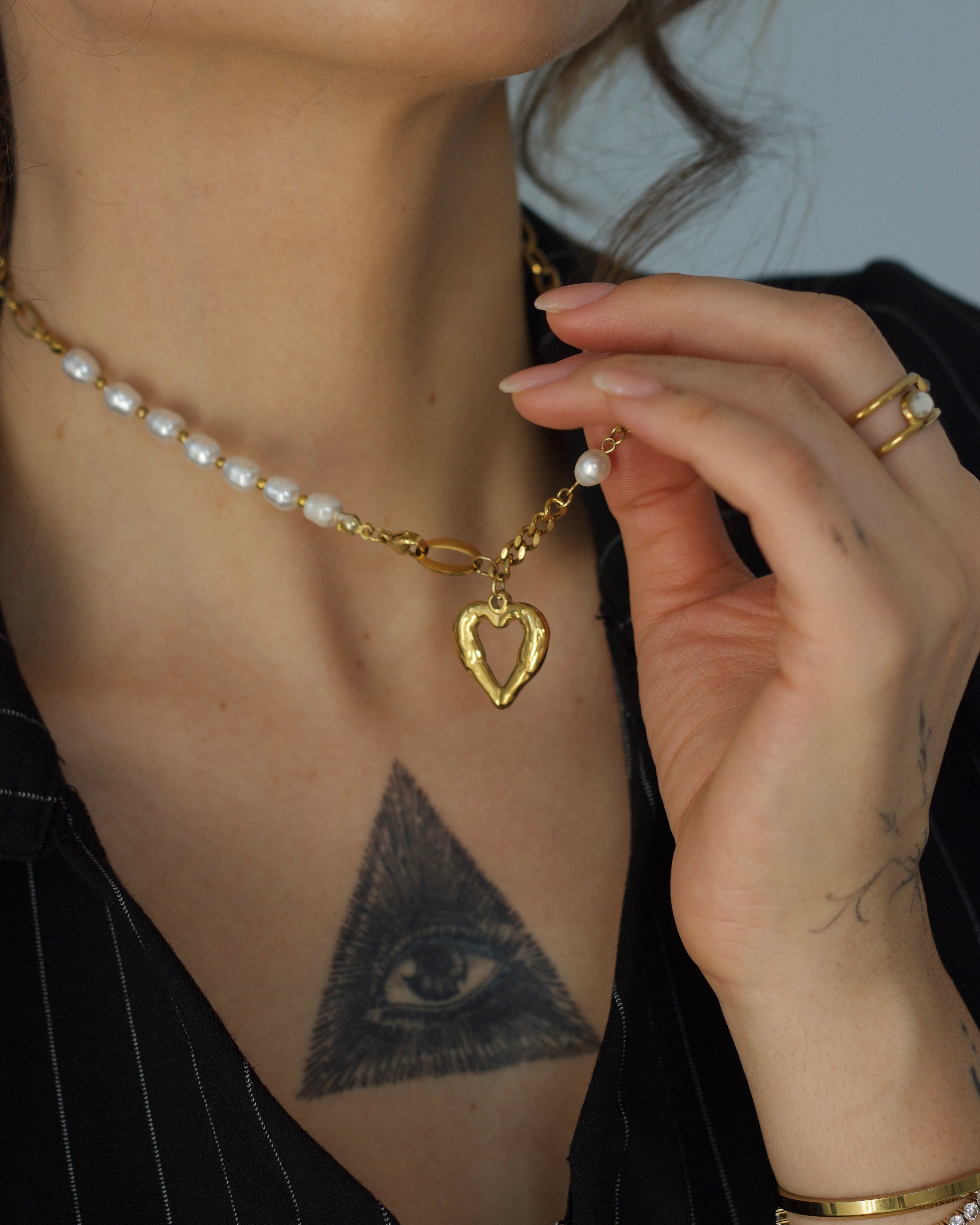 DISSIMILIS PEARL KALPLİ ÇELİK KOLYE